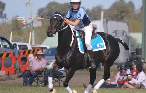 Jess rides high on brother’s horse